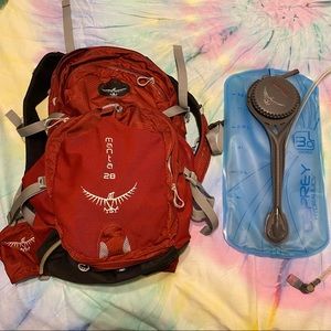 Osprey Hydration Backpack Manta 28 Red Burgundy 3L with Rain Cover Ventilated